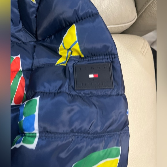 NWT - Tommy Hilfiger Adult Packable Lightweight Quilted Jacket - Men M/Women L - Picture 7 of 13